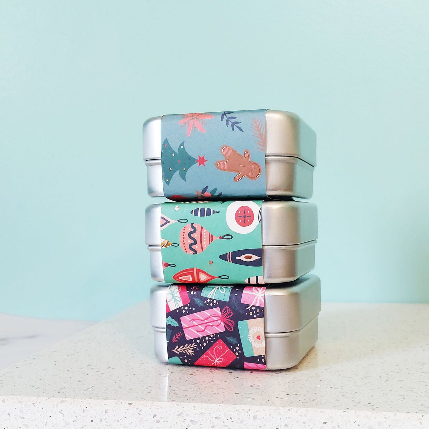 Le cadeau idéal pour les écolos : boîte à savon et shampoing solide. Prêt à offrir