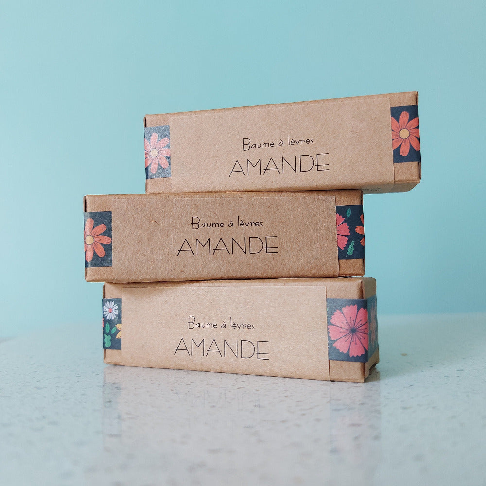 Baume à lèvres Amande bio, Emballage eco, stick à lèvres en tube de carton