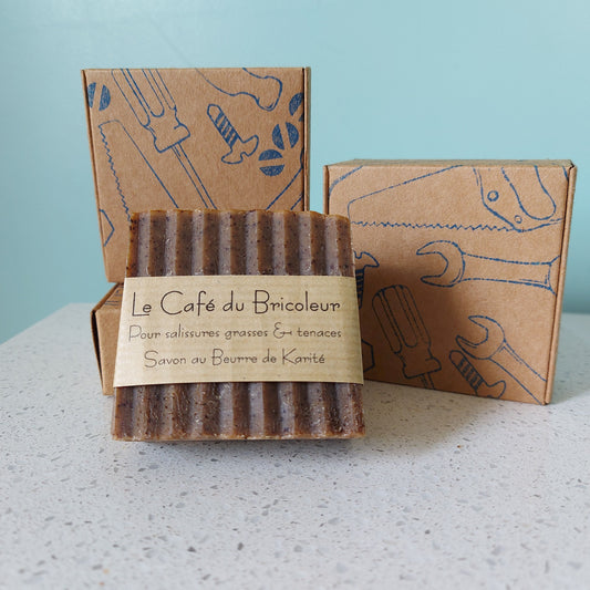 Savon Bricoleur au Café, nettoyant mains méchanic doux, dans son boîte cadeau originel, ILELI savonnerie