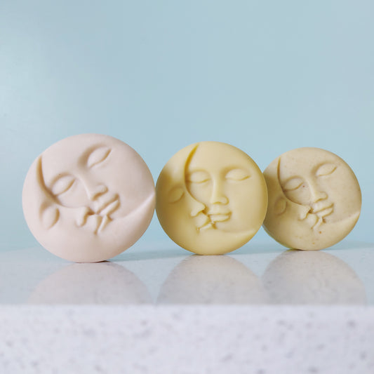 Coffret Cadeau savons artisanaux, pour peau sensibles, sans parfum, en forme de lune, ILELI savonnerie