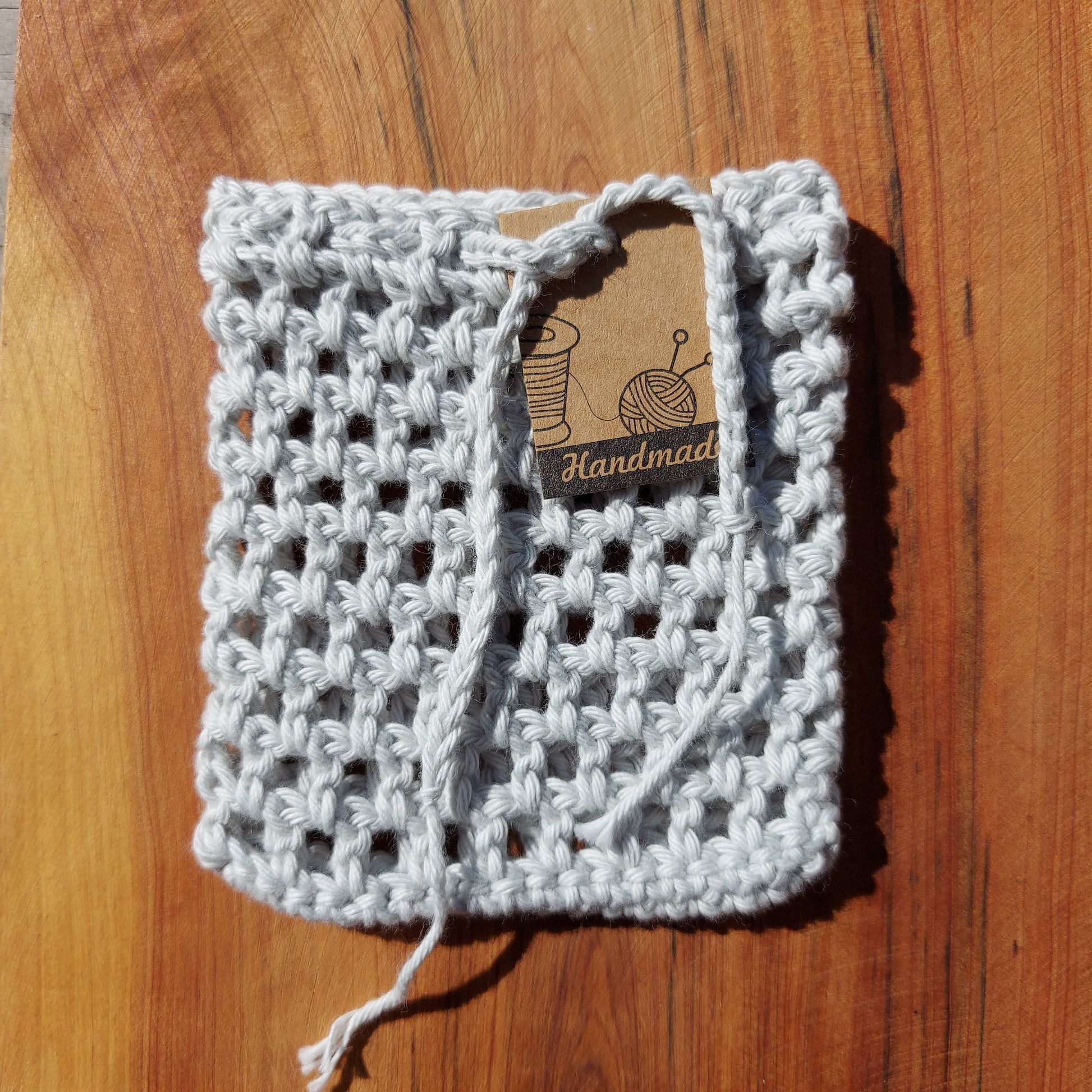Sac pour faire mousser savon solide, eco-responsable sans plastique, produit local, lavable à la main et en machine, economise le savon, ILELI savons