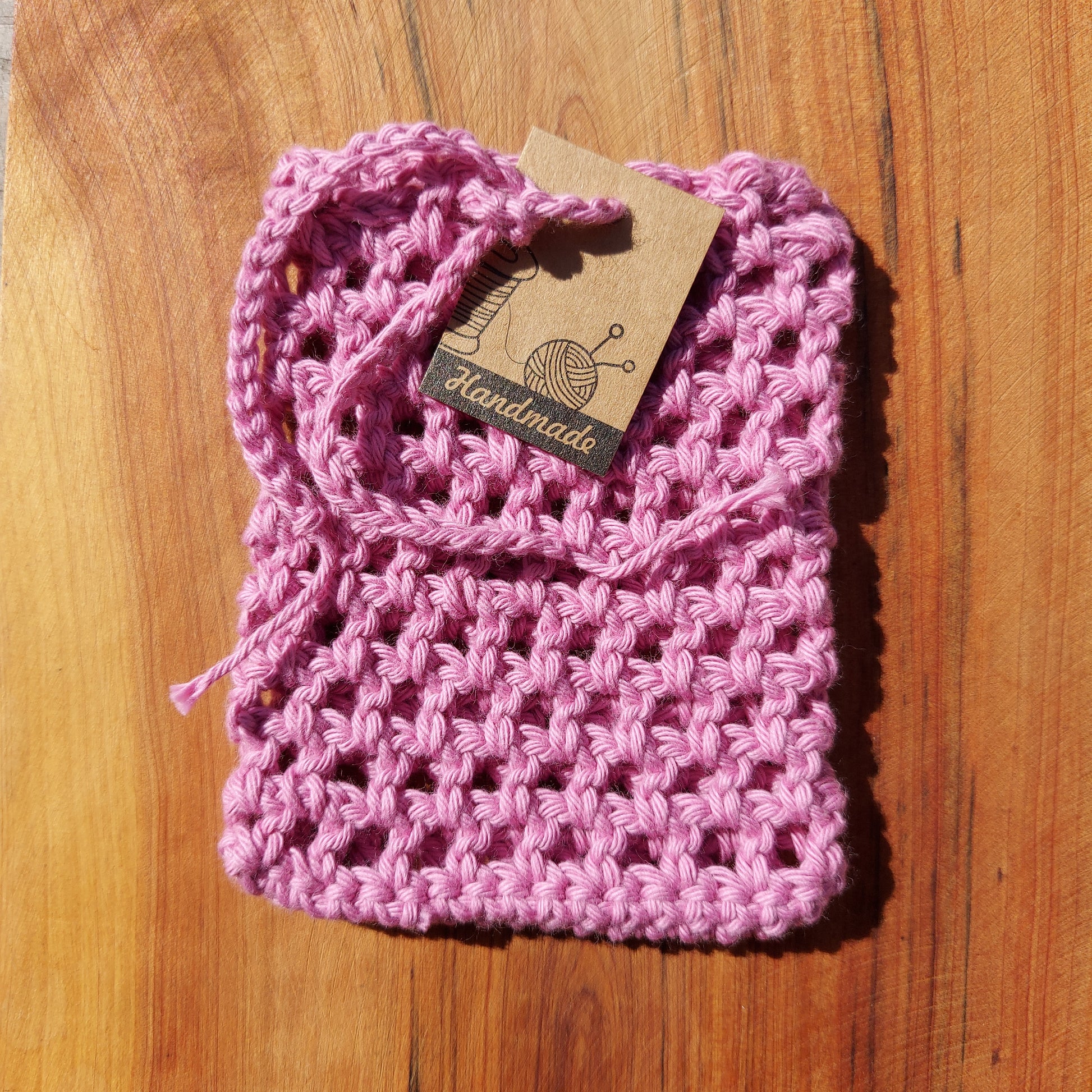 Soap pouch, handmade soap saver bag, Pochette pour Savon en coton bio, fait main en France, coloris rose violet, tout doux pour salle de bain zero dechet, zero dechet lifestyle, artisanat francais
