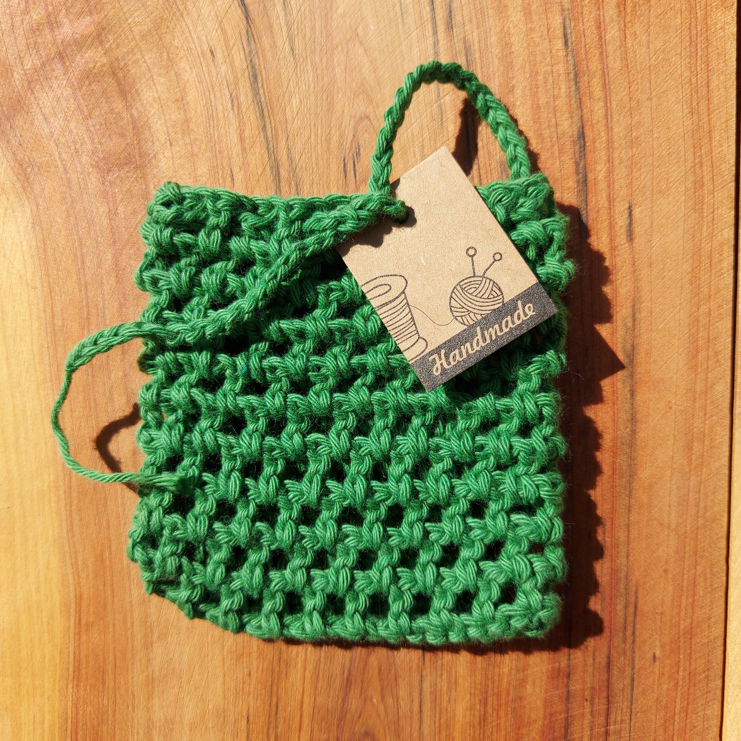 Pochette pour Savon en coton bio, fait main en France, coloris vert sapin, tout doux pour salle de bain zero dechet, zero dechet lifestyle, artisanat francais